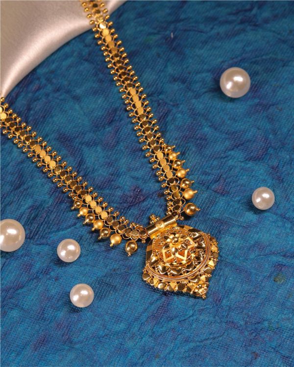 Traditional Gold Necklace