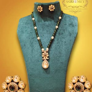 Shreemey Fancy Green Mani with Pearl Mala Necklace