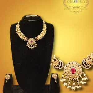 Shreemey Fancy Pearl Guccha Necklace