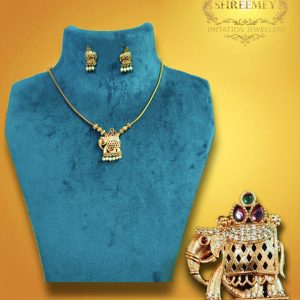 simple-elephant-necklace