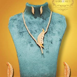 Shreemey White AD Pearl Necklace