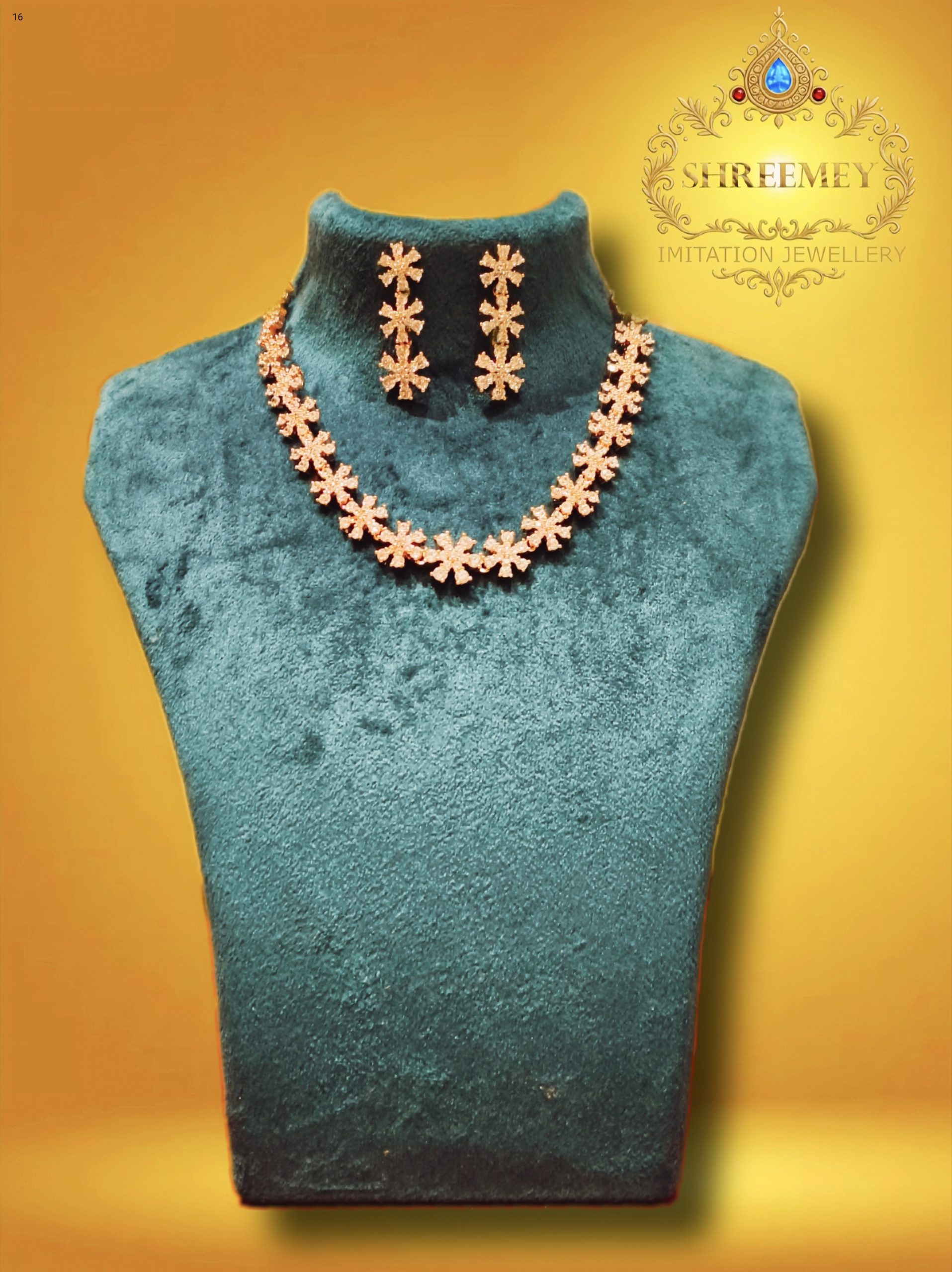 Shreemey White Flower AD Necklace 2